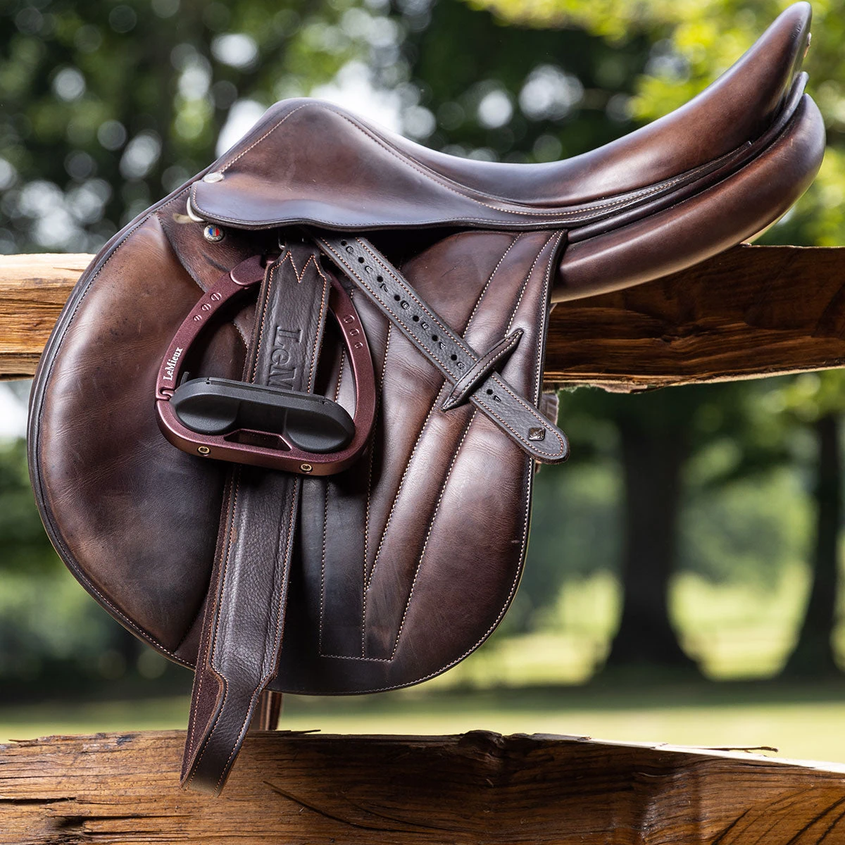 LeMieux Vector Pro Stirrup Leathers 10 LeMieux Vector Pro Stirrup Leathers - Image 10